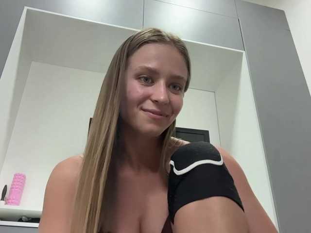 DanikaMory live cam on BongaCams