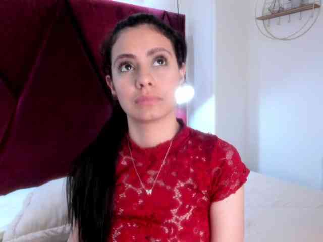 CamiilaSweet webcam