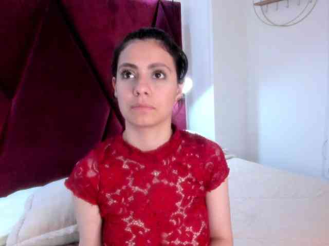 CamiilaSweet webcam