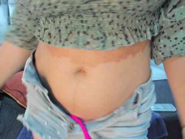 CamiilaSweet webcam