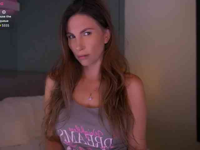 gialiann Live Webcam on BongaCams