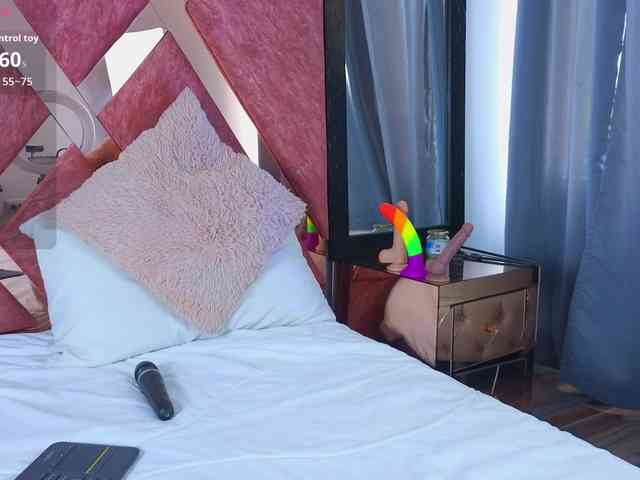 Emma-Revees webcam