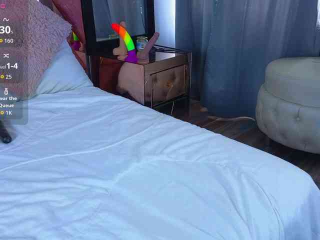 Emma-Revees webcam