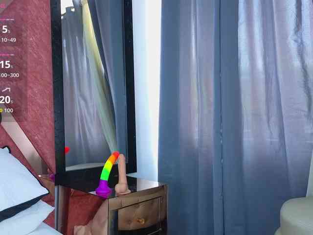 Emma-Revees webcam