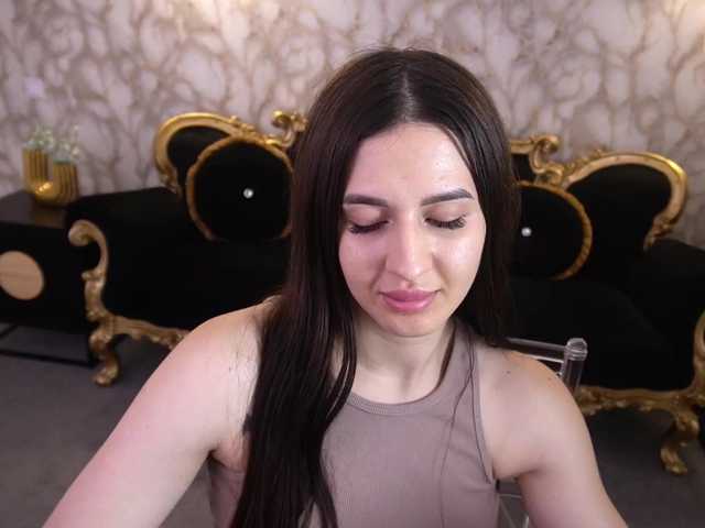 AlesiaDessmond live cam on BongaCams