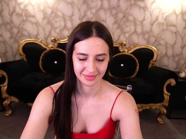 AlesiaDessmond live cam on BongaCams