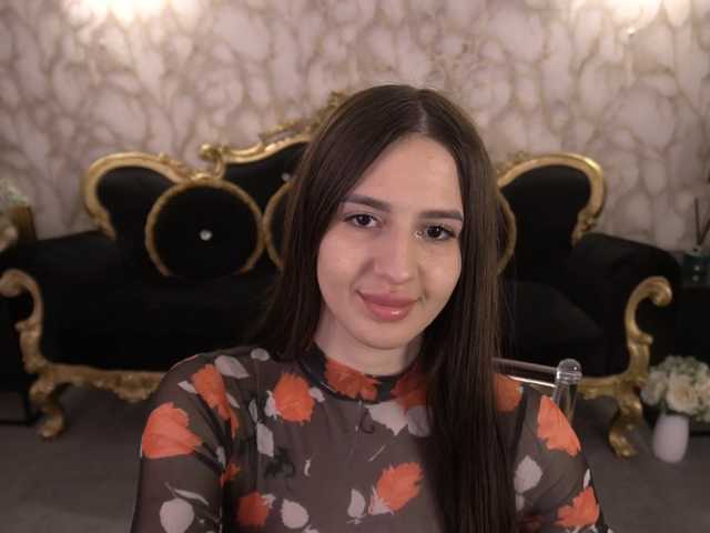 AlesiaDessmond live cam on BongaCams