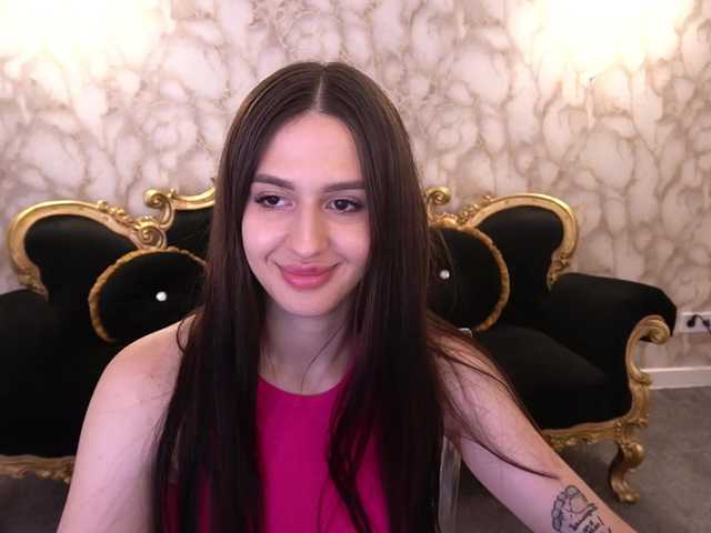 AlesiaDessmond live cam on BongaCams
