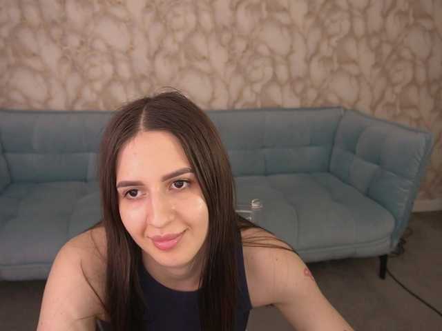 AlesiaDessmond live cam on BongaCams