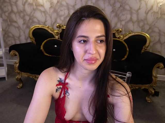 AlesiaDessmond live cam on BongaCams