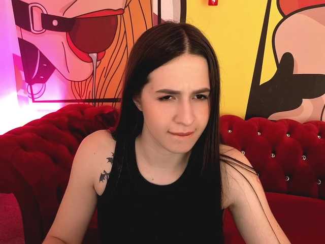 AlesiaDessmond live cam on BongaCams