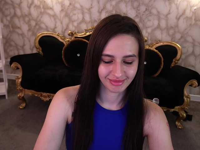 AlesiaDessmond live cam on BongaCams