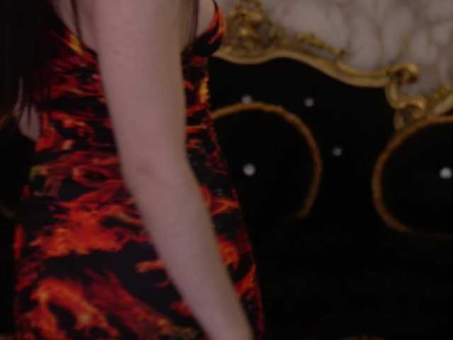 AlesiaDessmond live cam on BongaCams