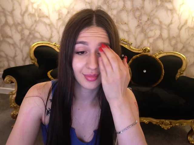 AlesiaDessmond live cam on BongaCams