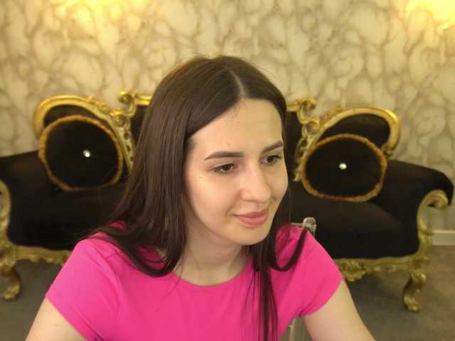 AlesiaDessmond live cam on BongaCams