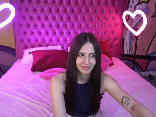 AlesiaDessmond live webcam show