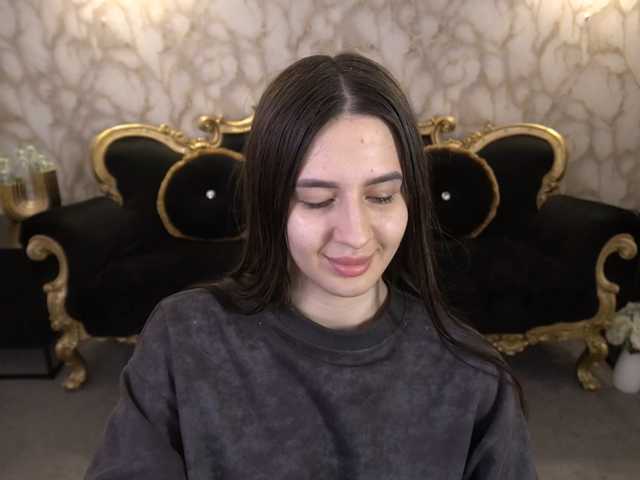 AlesiaDessmond live cam on BongaCams