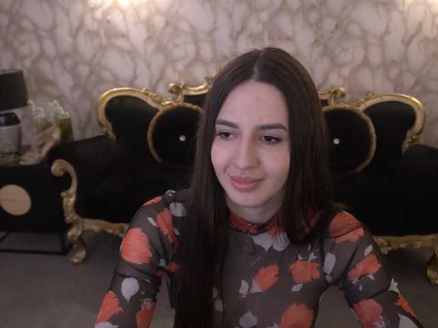 AlesiaDessmond live cam on BongaCams