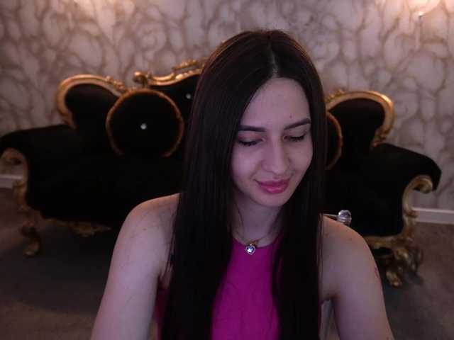 AlesiaDessmond live cam on BongaCams