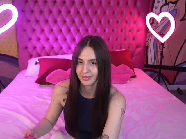 AlesiaDessmond live webcam show