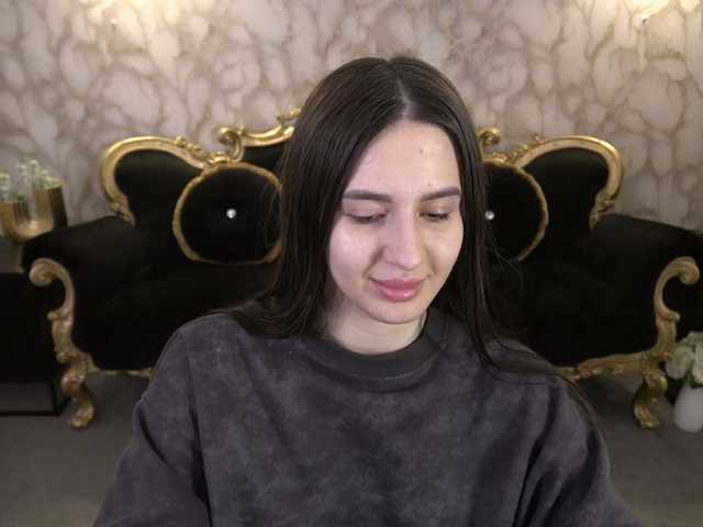 AlesiaDessmond live cam preview