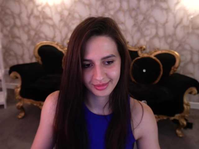 AlesiaDessmond live cam on BongaCams