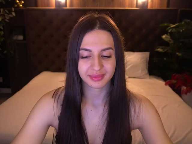 AlesiaDessmond live cam on BongaCams