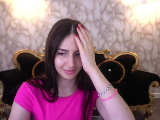AlesiaDessmond live cam on BongaCams