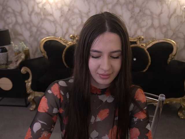 AlesiaDessmond live cam on BongaCams