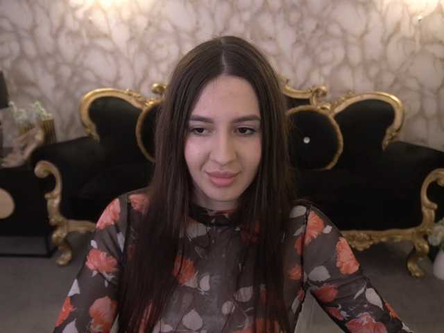 AlesiaDessmond live cam on BongaCams