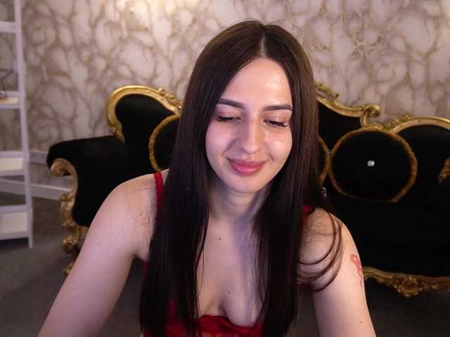 AlesiaDessmond live cam on BongaCams