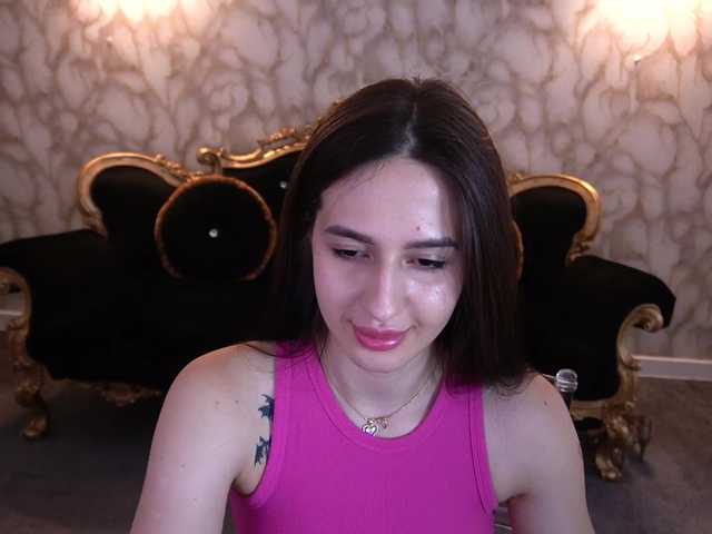 AlesiaDessmond live webcam show
