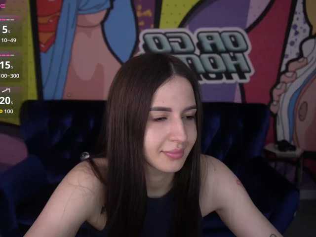 AlesiaDessmond live cam on BongaCams