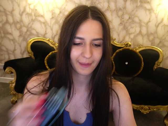 AlesiaDessmond live cam on BongaCams