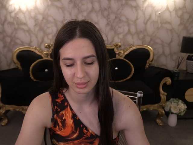 AlesiaDessmond live cam on BongaCams
