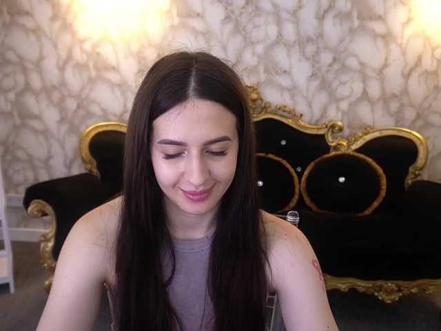 alesiadessmond cam belle