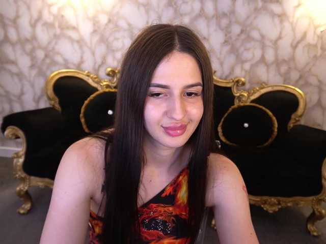 AlesiaDessmond live cam on BongaCams