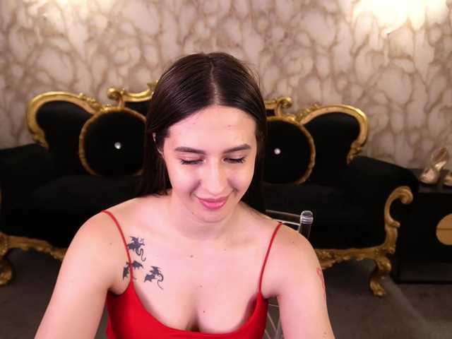 AlesiaDessmond live cam on BongaCams