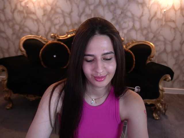 AlesiaDessmond live cam on BongaCams