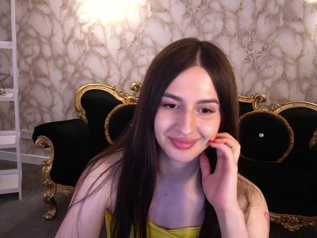 AlesiaDessmond live cam on BongaCams