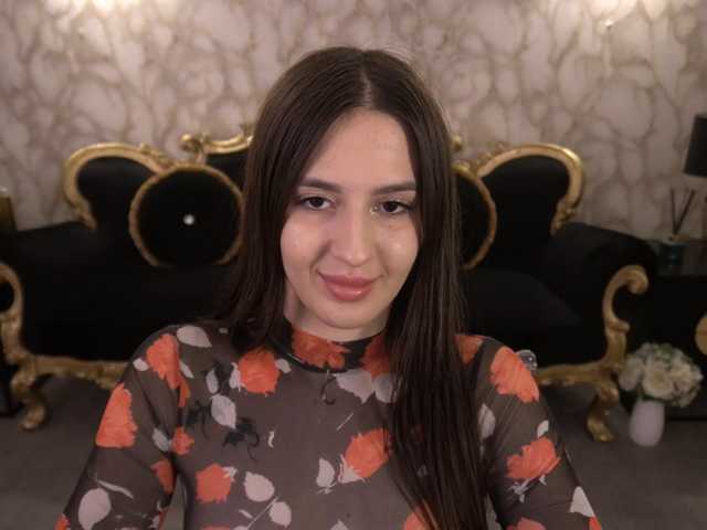 AlesiaDessmond live cam on BongaCams
