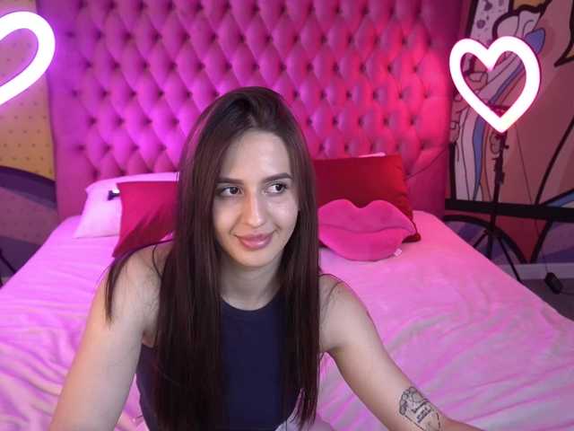 AlesiaDessmond live cam