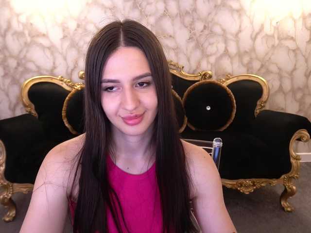 AlesiaDessmond live webcam show