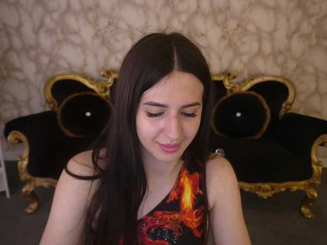 AlesiaDessmond live cam on BongaCams