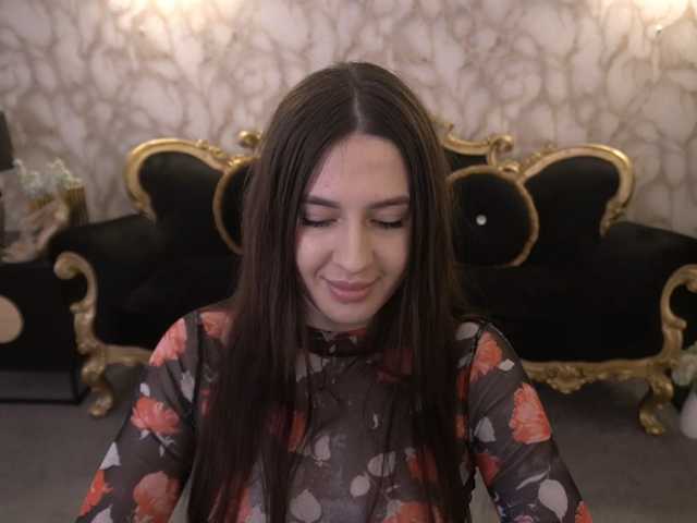 AlesiaDessmond live cam on BongaCams