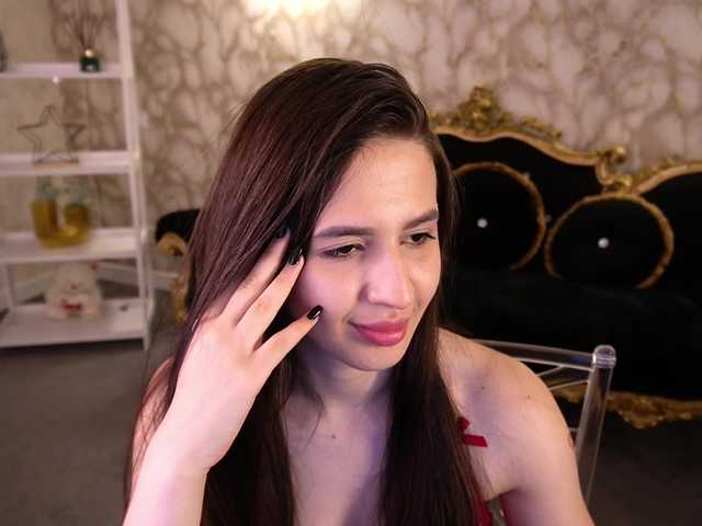 AlesiaDessmond live cam on BongaCams