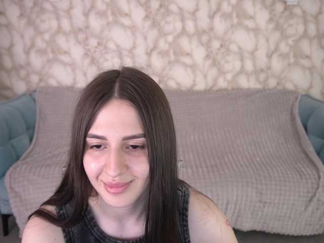 AlesiaDessmond live cam on BongaCams