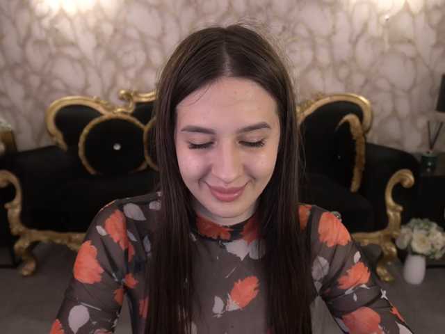 AlesiaDessmond live cam on BongaCams