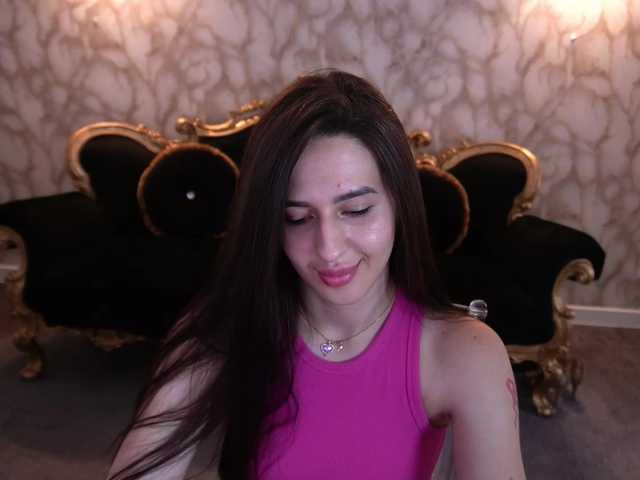 AlesiaDessmond live cam on BongaCams