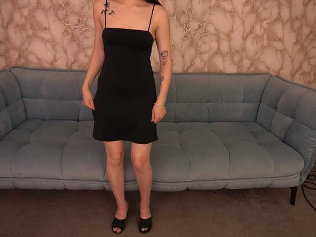 AlesiaDessmond live cam on BongaCams